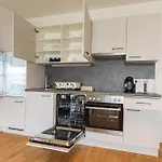 Apartment Muzeta - Eco-friendly Parkview In Graz's Smart Graz